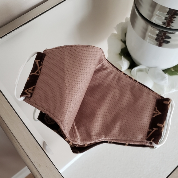 Designer Face Mask 🤎 - Picture 4 of 5